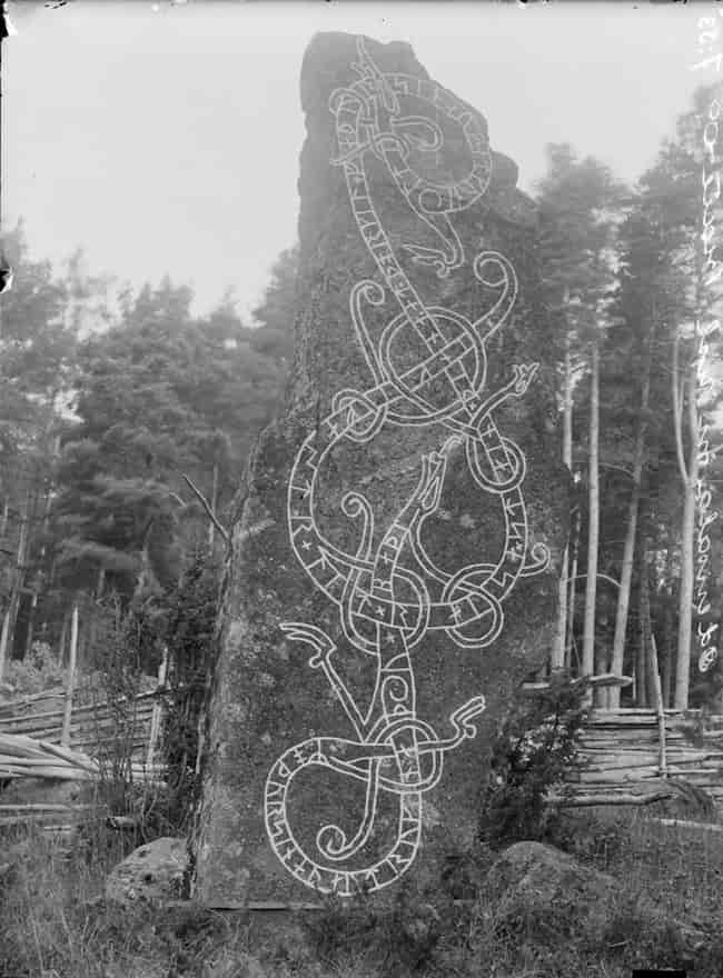 Rune stone, Näsby, Sweden