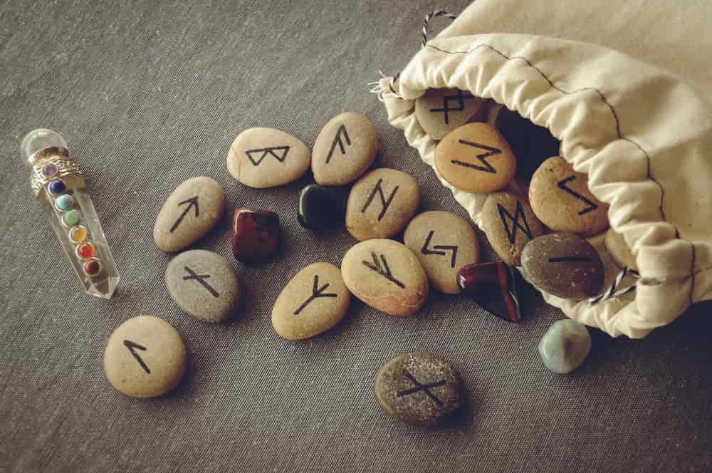 Nordic rune stones for tarot reading